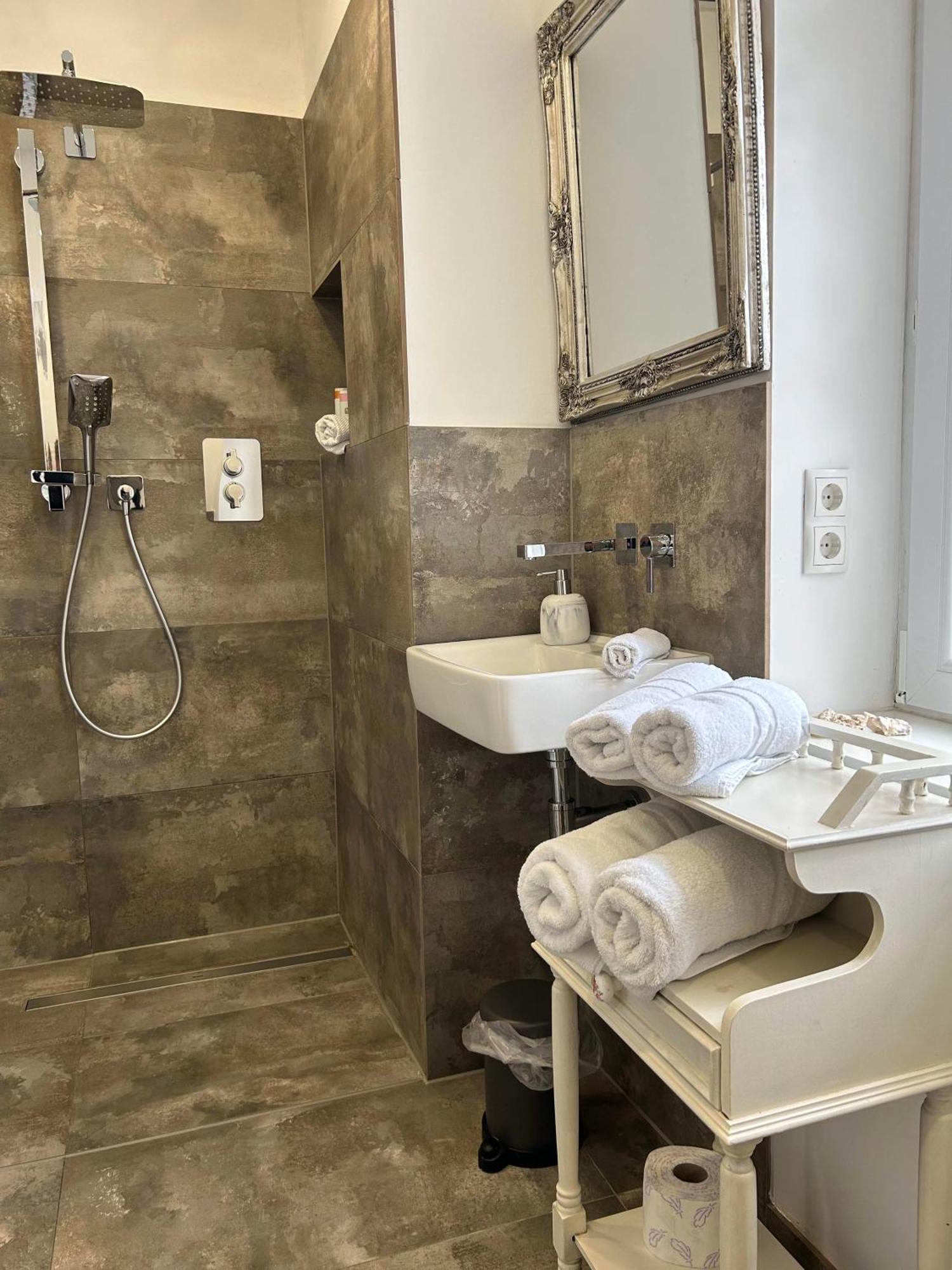 Апартаменты Gestorfer Koetnerhof Business Und Landlust Шпринге Экстерьер фото